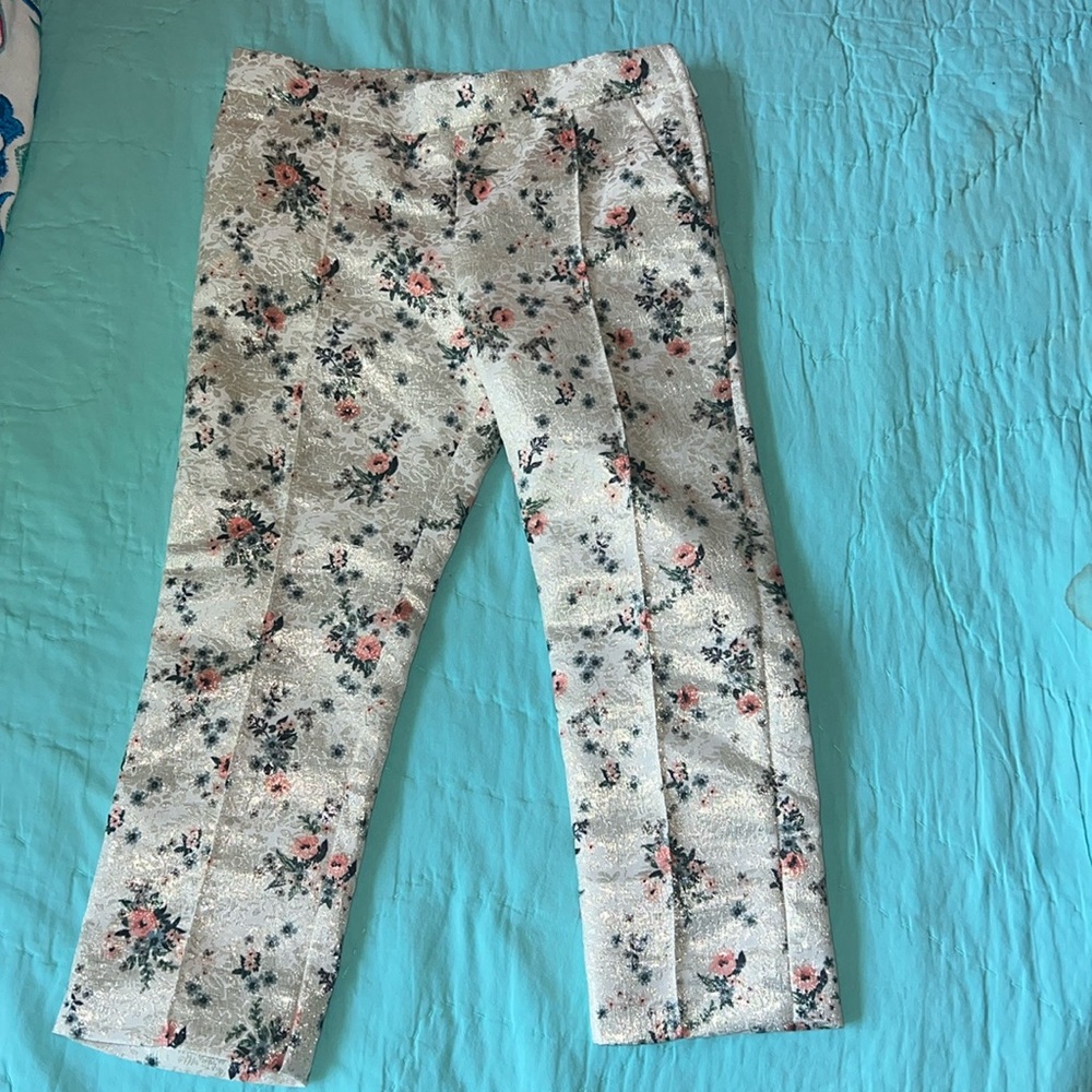 Adorable and cute H &M pants - size 3-4 years old